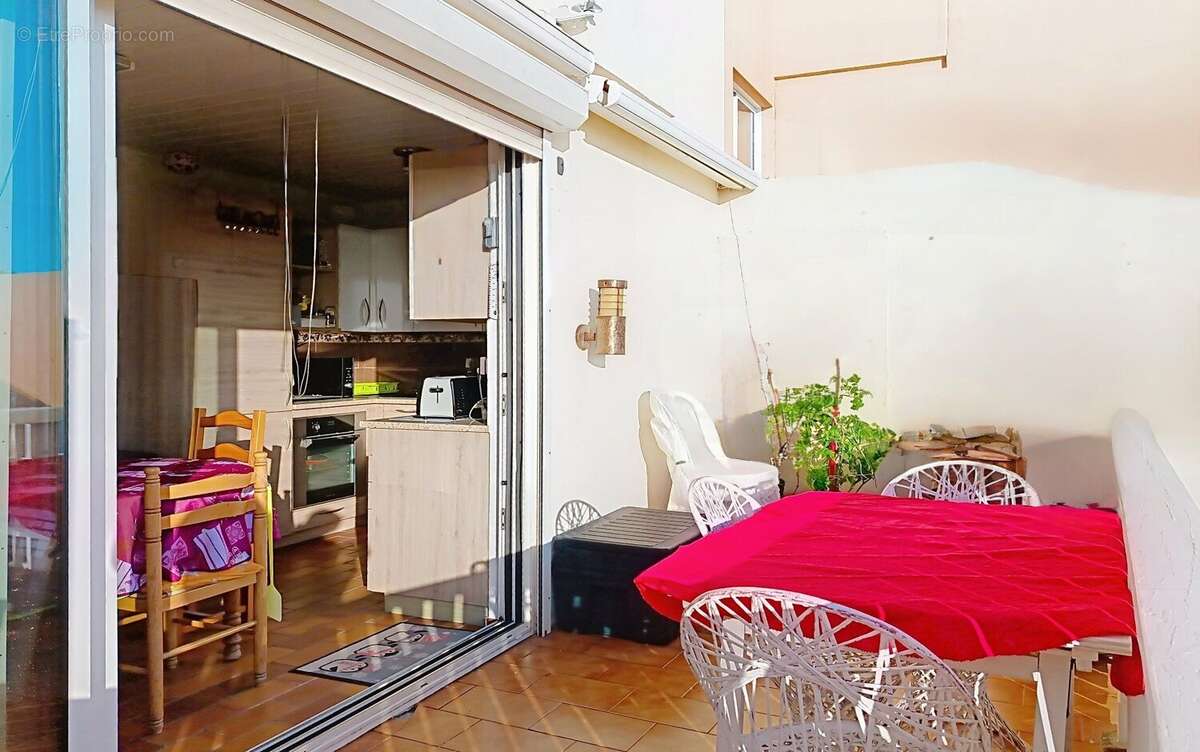 Appartement à MARSEILLE-7E