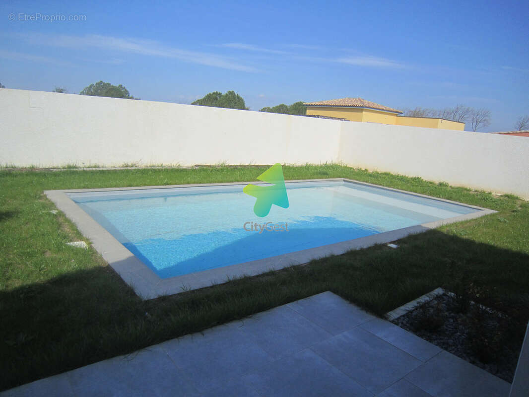 Maison à LEZIGNAN-CORBIERES