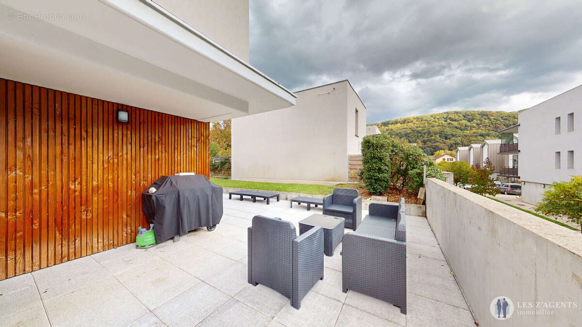 Maison à SAINT-MARTIN-D&#039;HERES