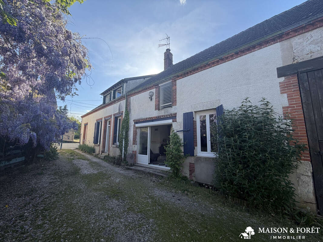 Maison à SAINT-MARTIN-SUR-OCRE