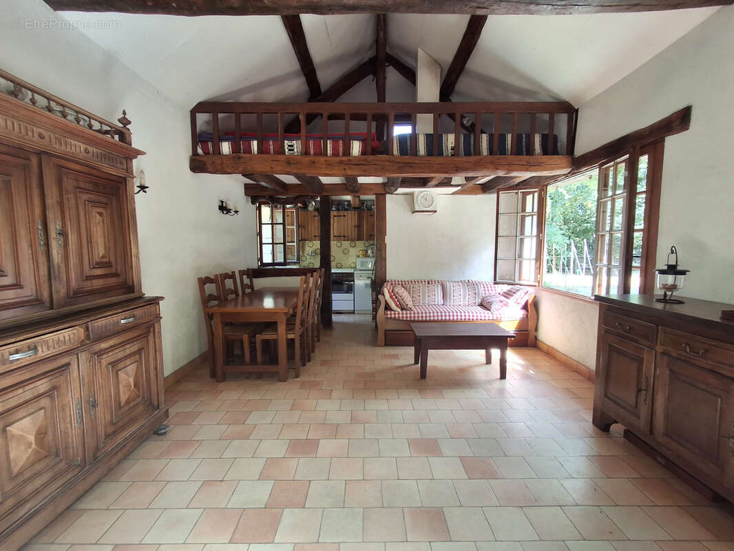 Maison de campagne dans un ecrin de verdure - photo 9