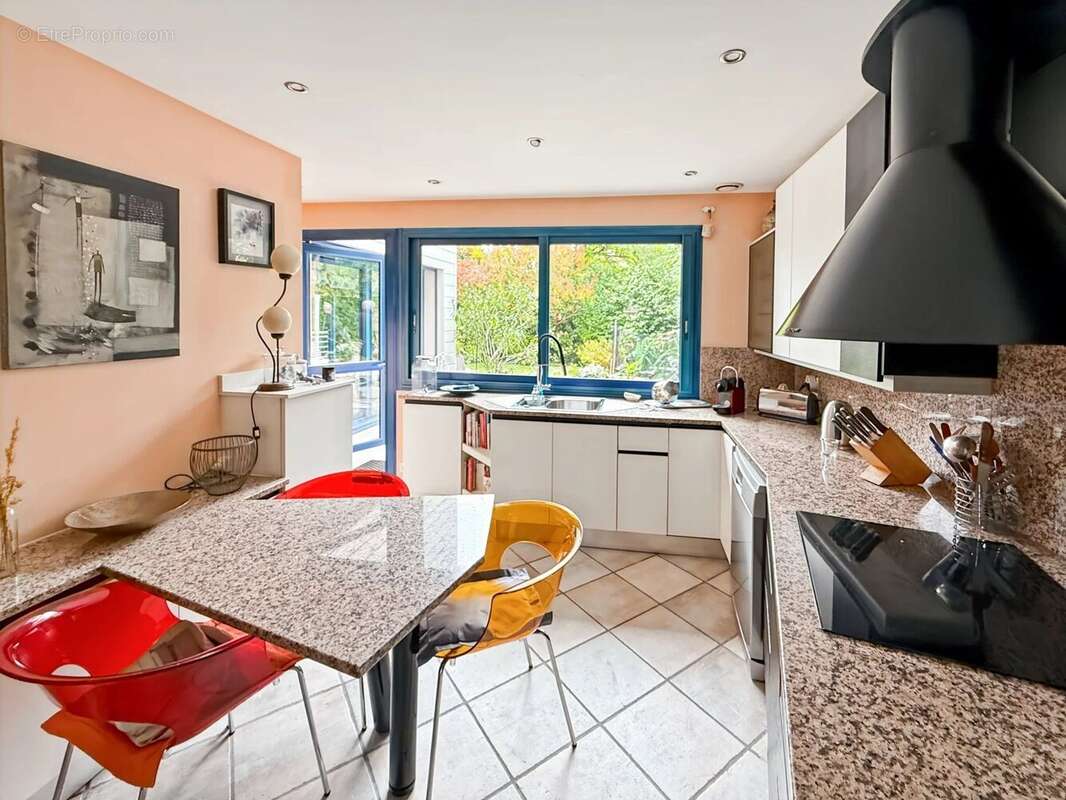 Maison à LIMEIL-BREVANNES