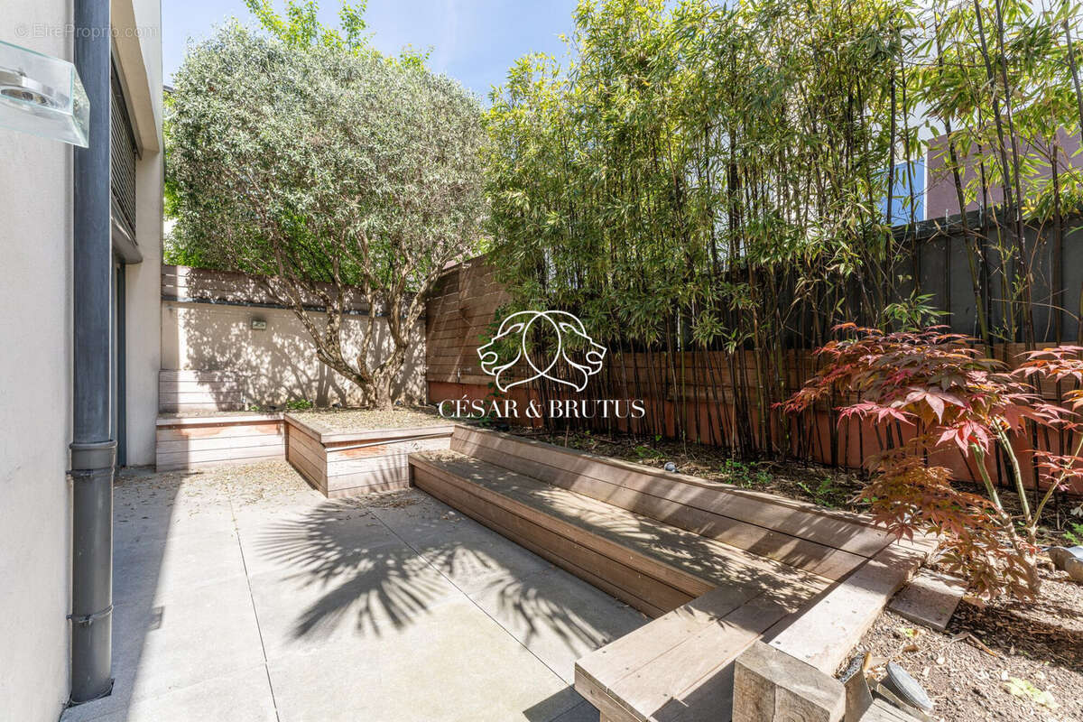 Appartement à LYON-8E