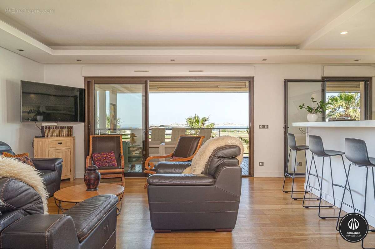 Appartement à MARSEILLE-8E