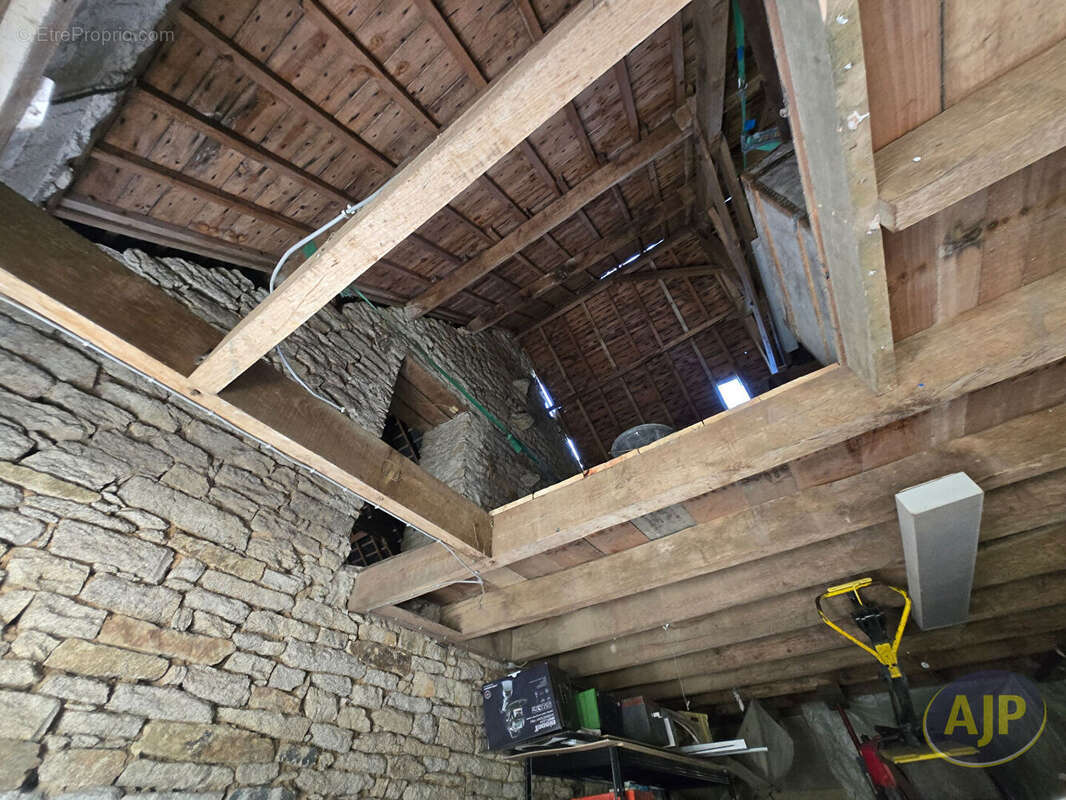 CRUGUEL Maison en pierre - photo 16