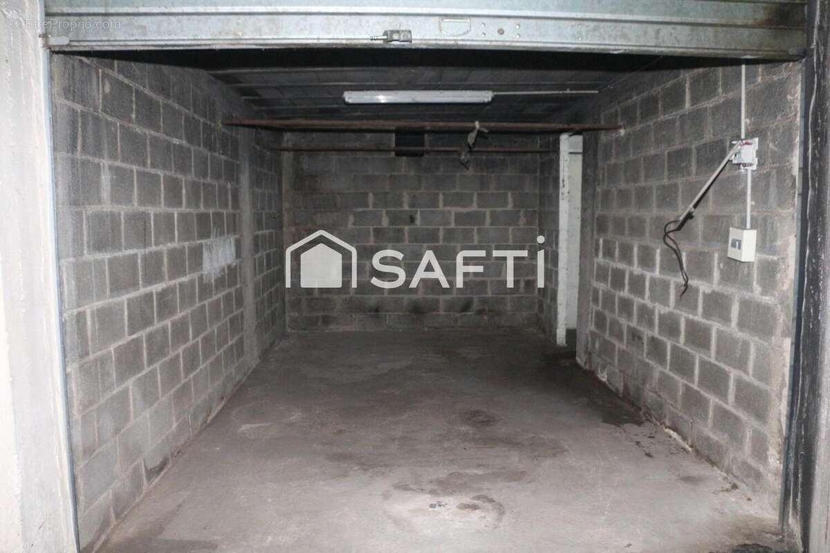 Photo 4 - Parking à MARSEILLE-11E