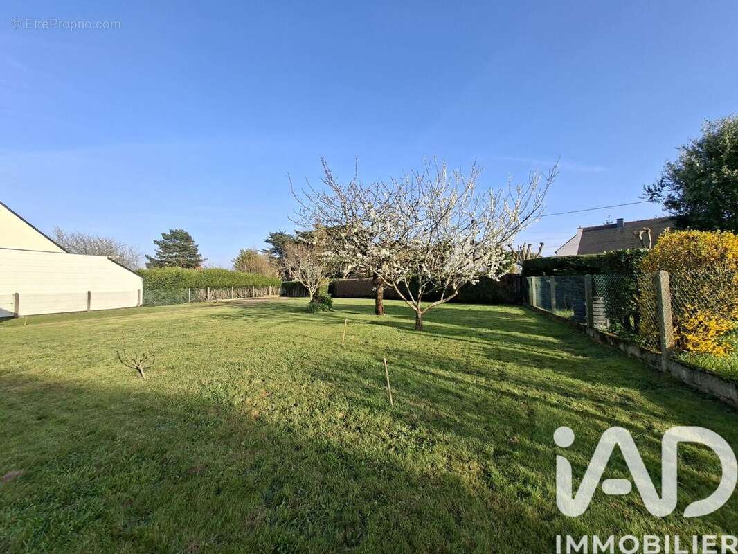 Photo 2 - Terrain à DAMGAN