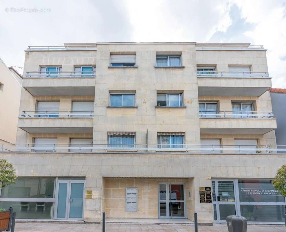 Appartement à LE PERREUX-SUR-MARNE
