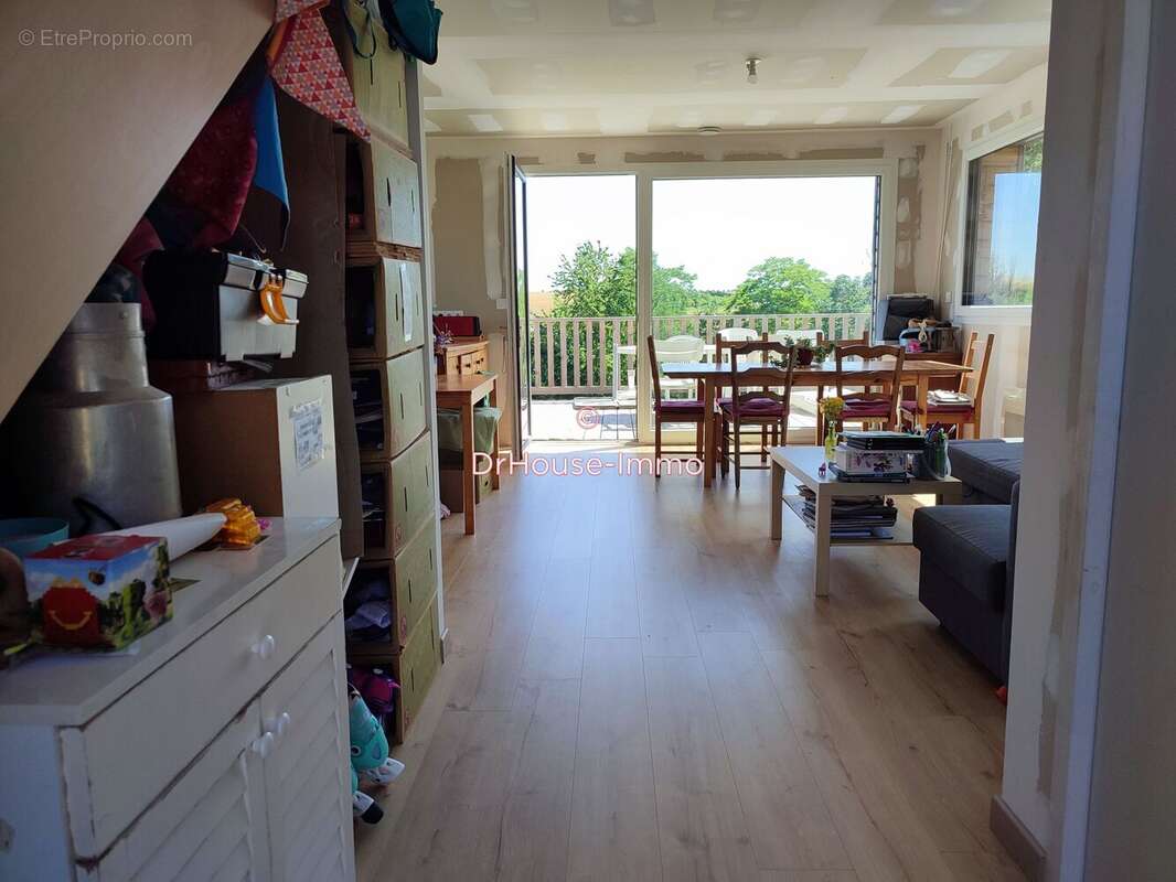 Maison à LAIZE-LA-VILLE