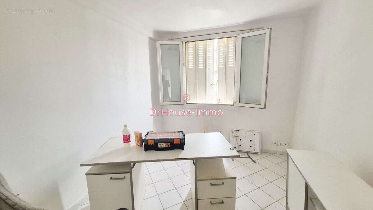 Appartement 64 m² à Marseille-14e  - photo 18