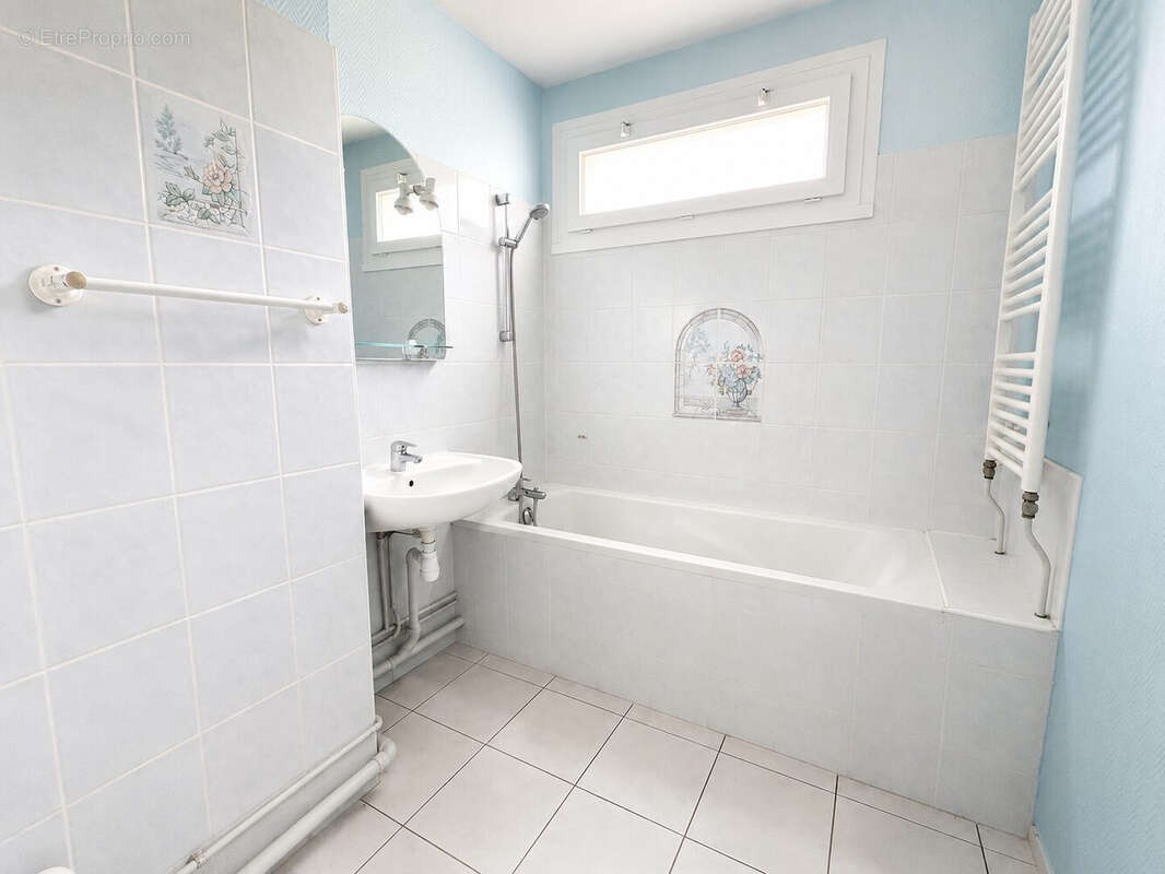 Appartement 68 m² à La Chapelle-Saint-Mesmin  - photo 6