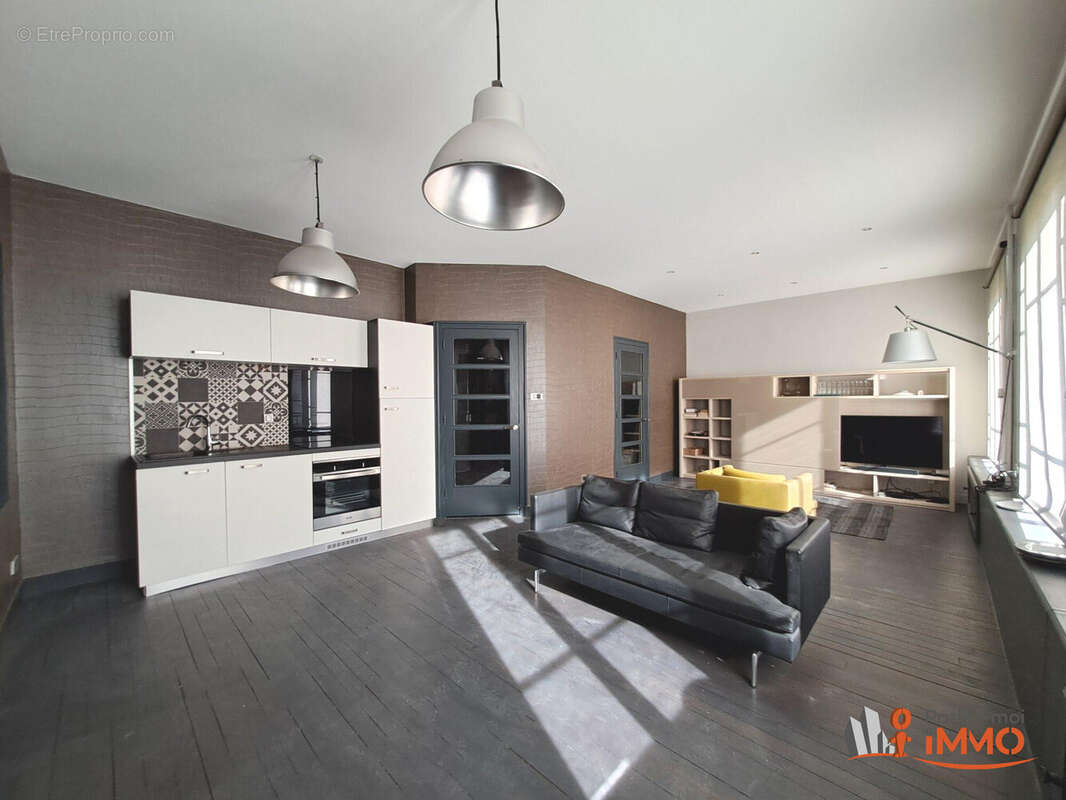 Appartement à SAINT-ETIENNE