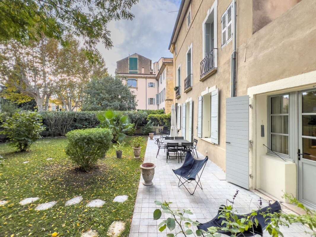 Appartement à AIX-EN-PROVENCE