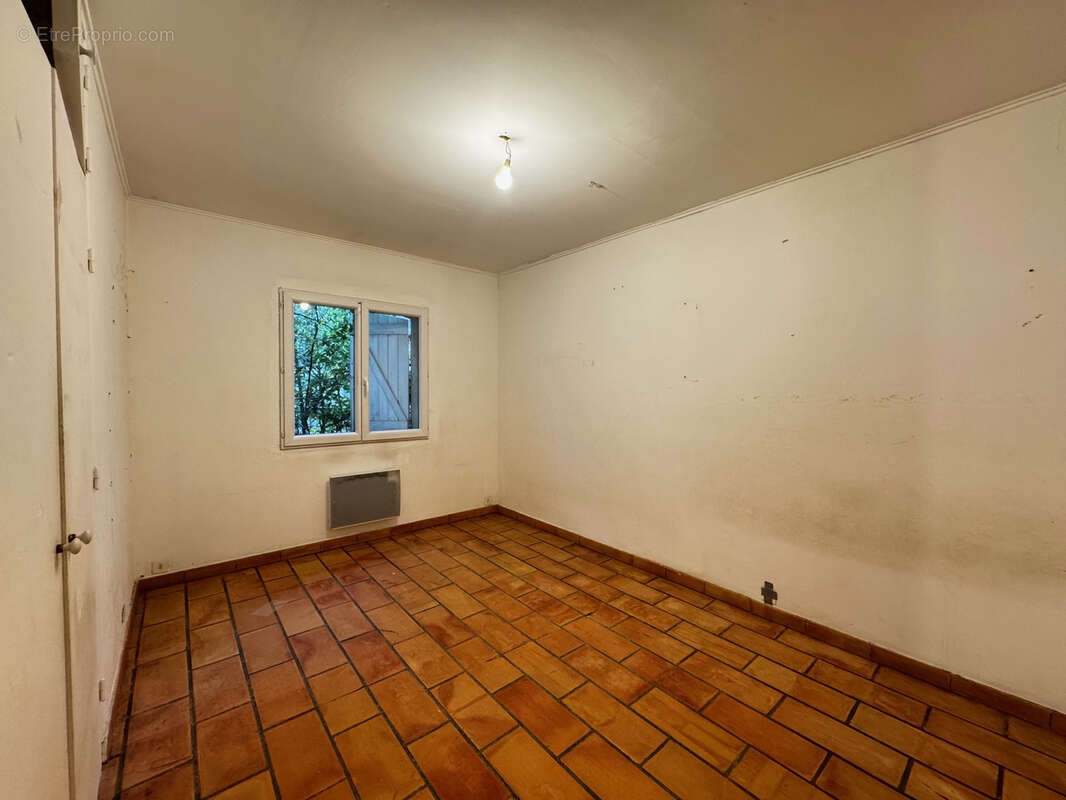 Maison à CHATEAUNEUF-LE-ROUGE