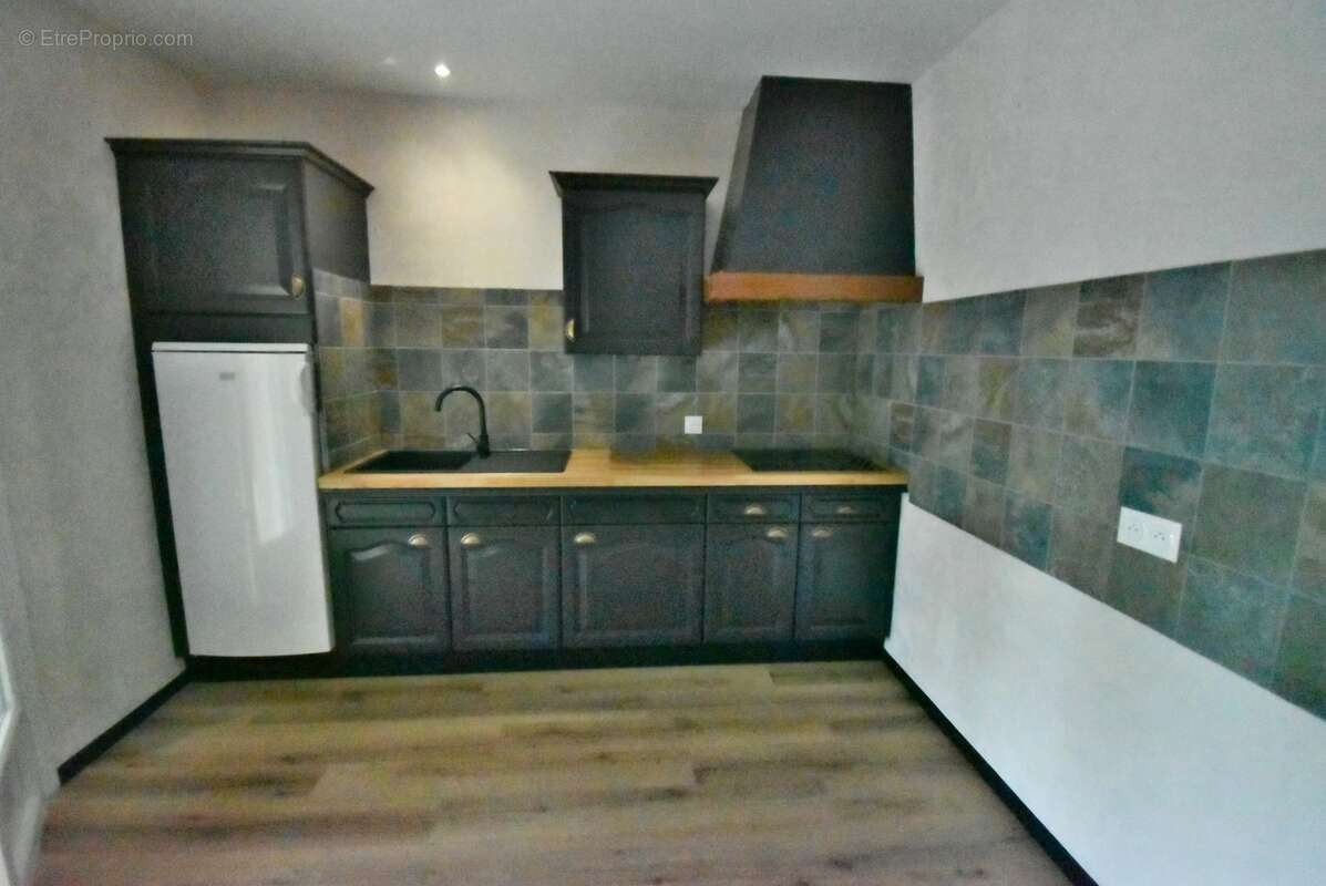 Maison à vendre 4 pièces plain pied (16) LA COURONNE, 4 chambres et terrain - photo 3