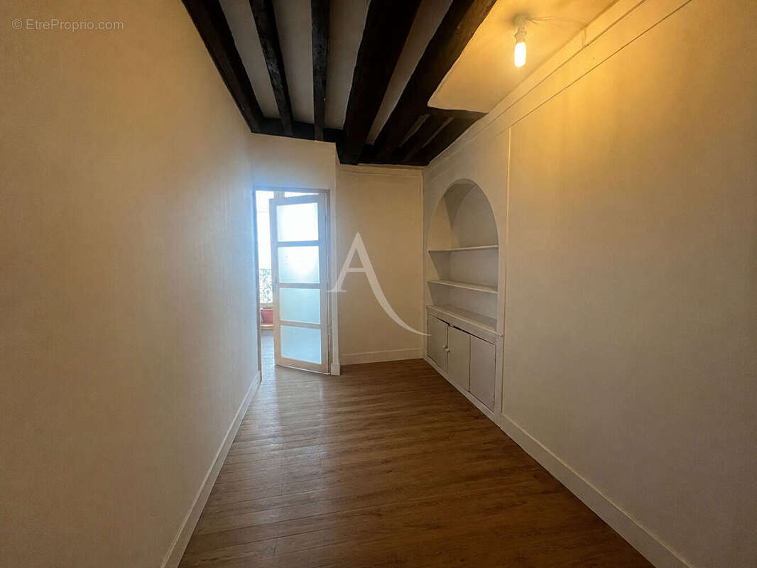 Appartement à PARIS-10E