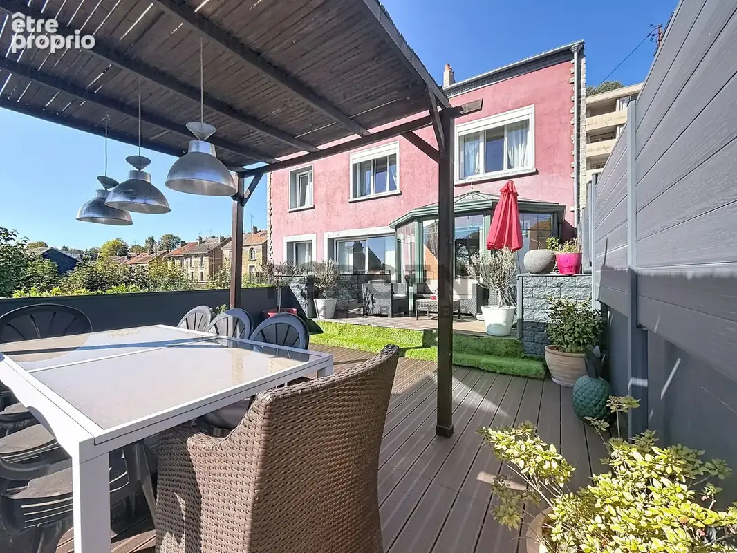 Maison 9 pièces 206 m² à vendre à Charleville-Mezieres (08000) - photo 2