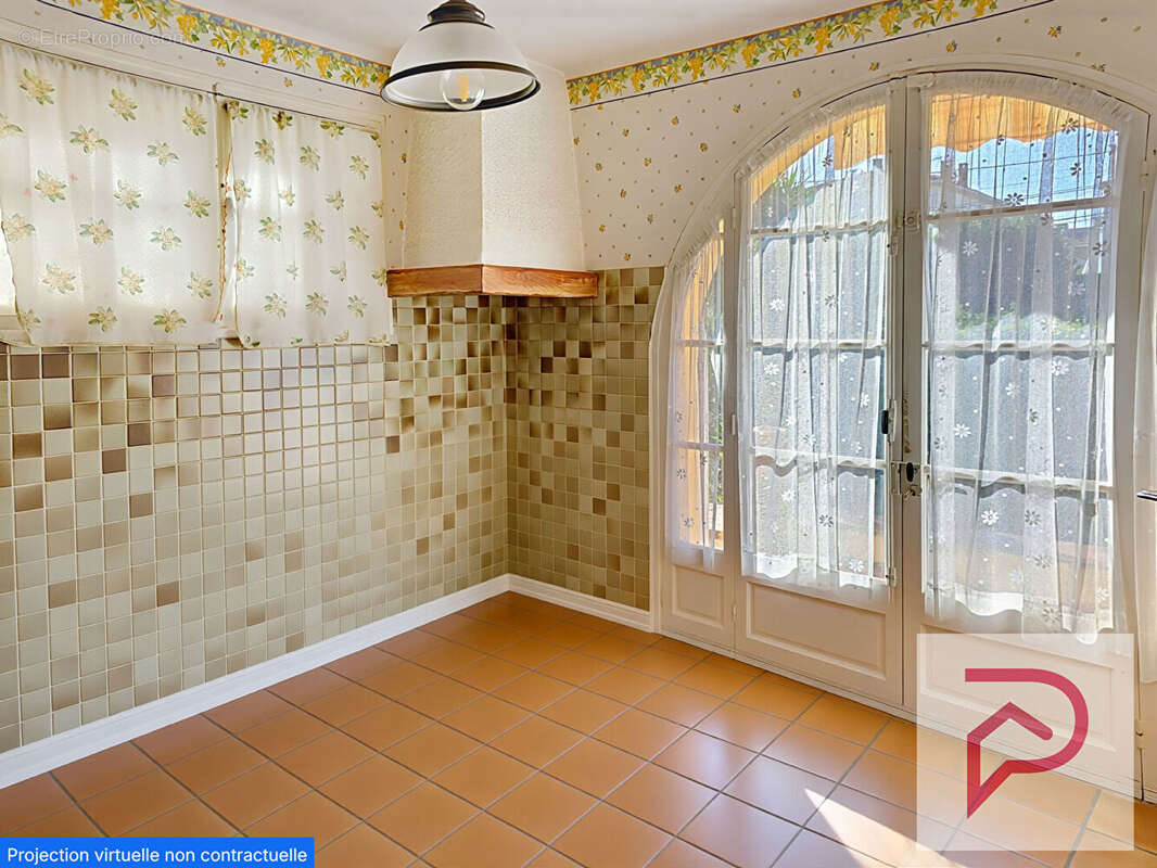 Maison à SIX-FOURS-LES-PLAGES