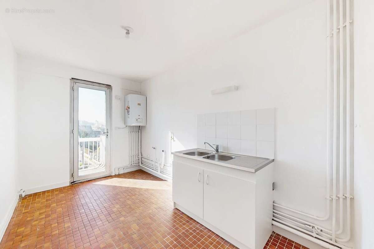 Appartement à LES MUREAUX