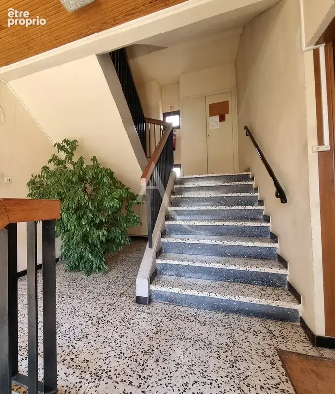 Bel appartement T3 de 73 m² avec cave, garage et balcon - photo 9
