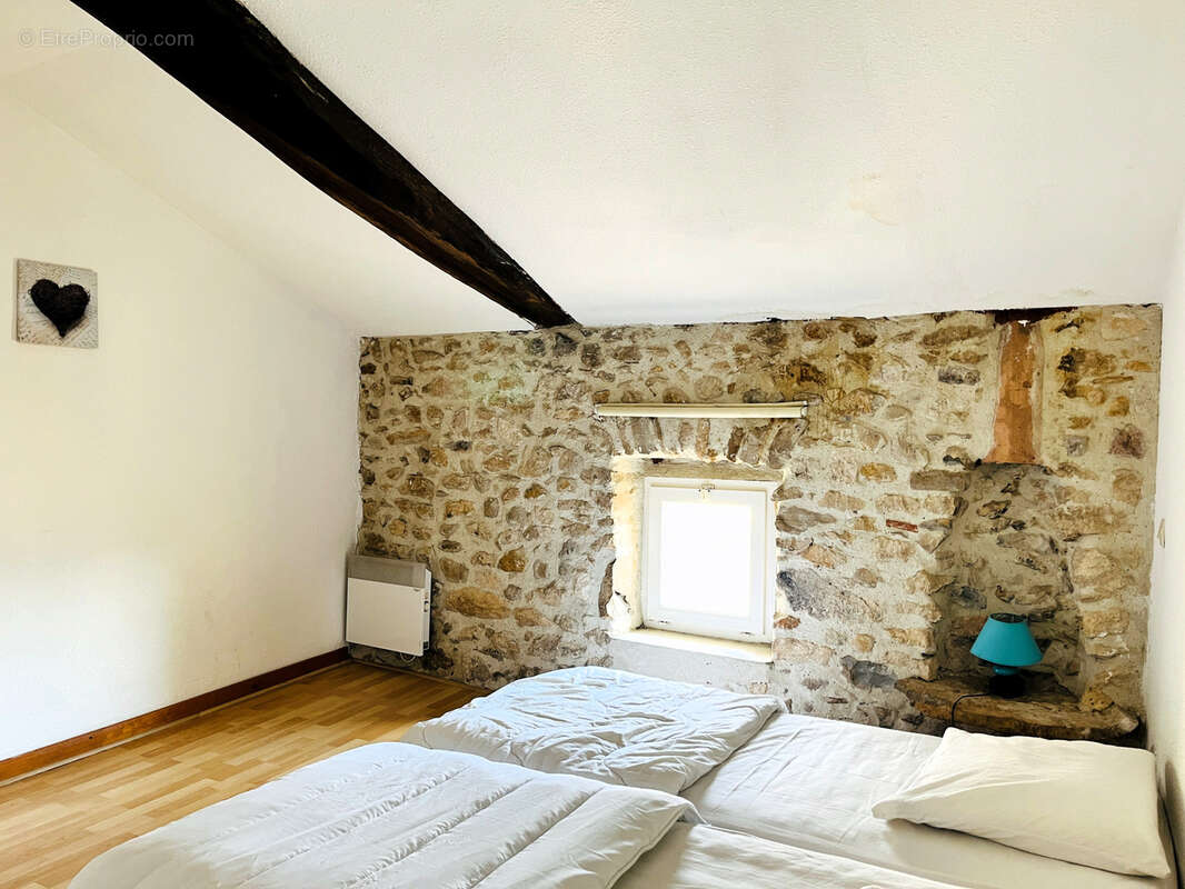 Appartement T5 duplex, vue et terrasse (Mimosa), parking dans résidence avec piscine, parc et terrain de pétan - photo 6
