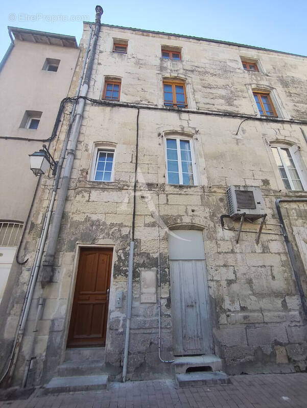 Appartement à SAINTES