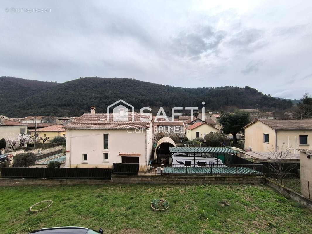 Photo 2 - Appartement à BESSEGES