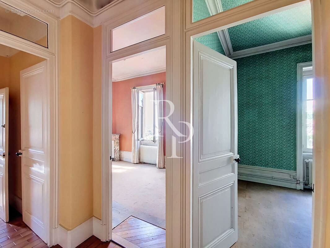 Appartement à LYON-5E