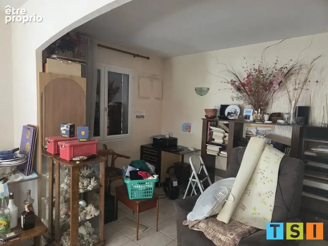Villa de plain-pied 100 m²  4 pièces  Terrain clos et arboré de 734 m² - photo 3