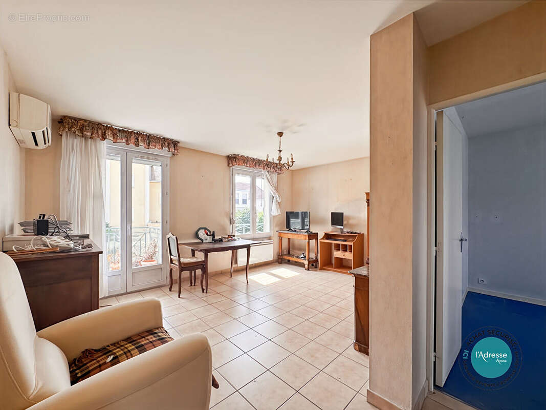 Appartement 3 pièces / Box en sous-sol centre ville Mennecy - photo 4