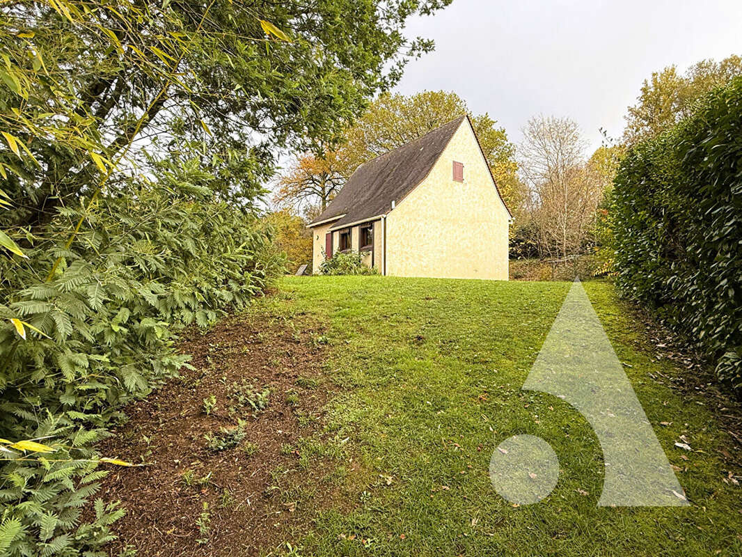 Appartement à DOMME