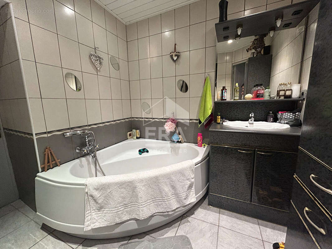 Maison à PONT-D&#039;OUILLY