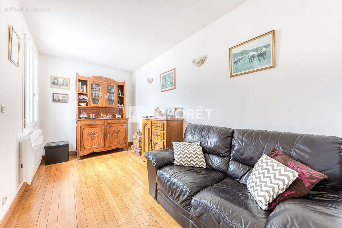 Maison à OZOIR-LA-FERRIERE