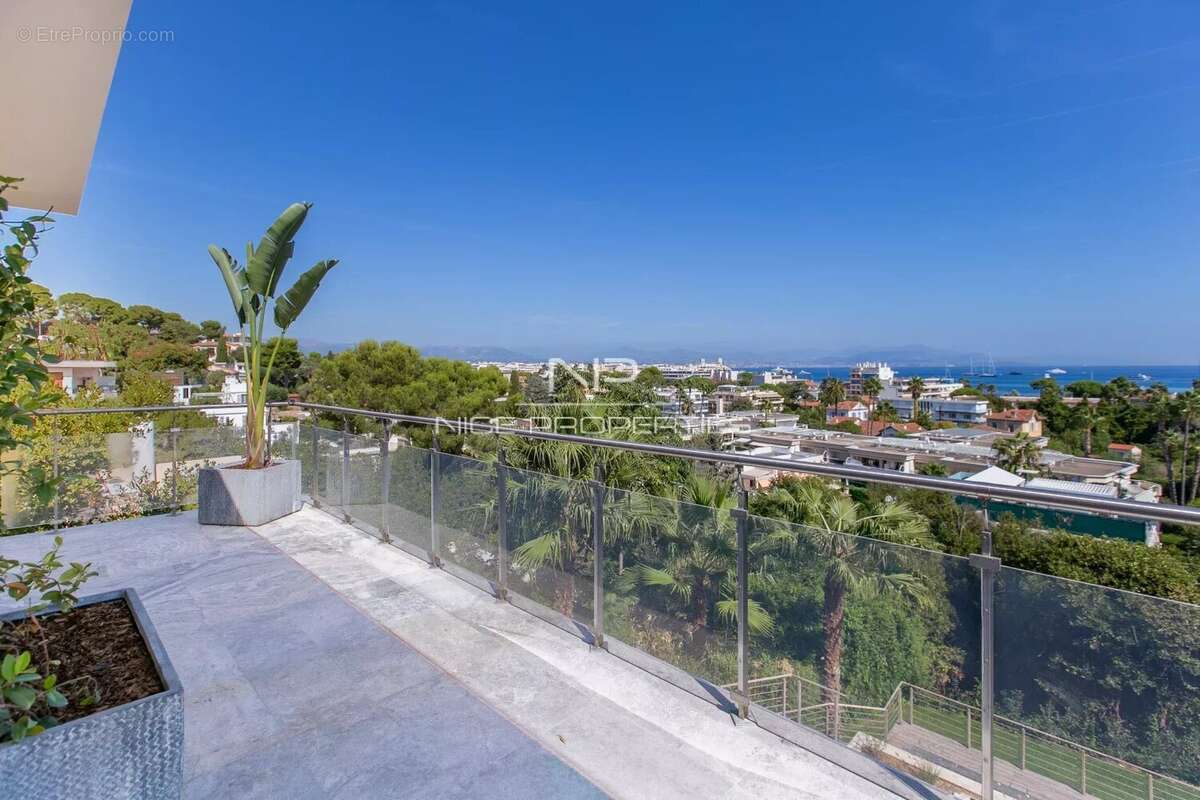 Maison à ANTIBES