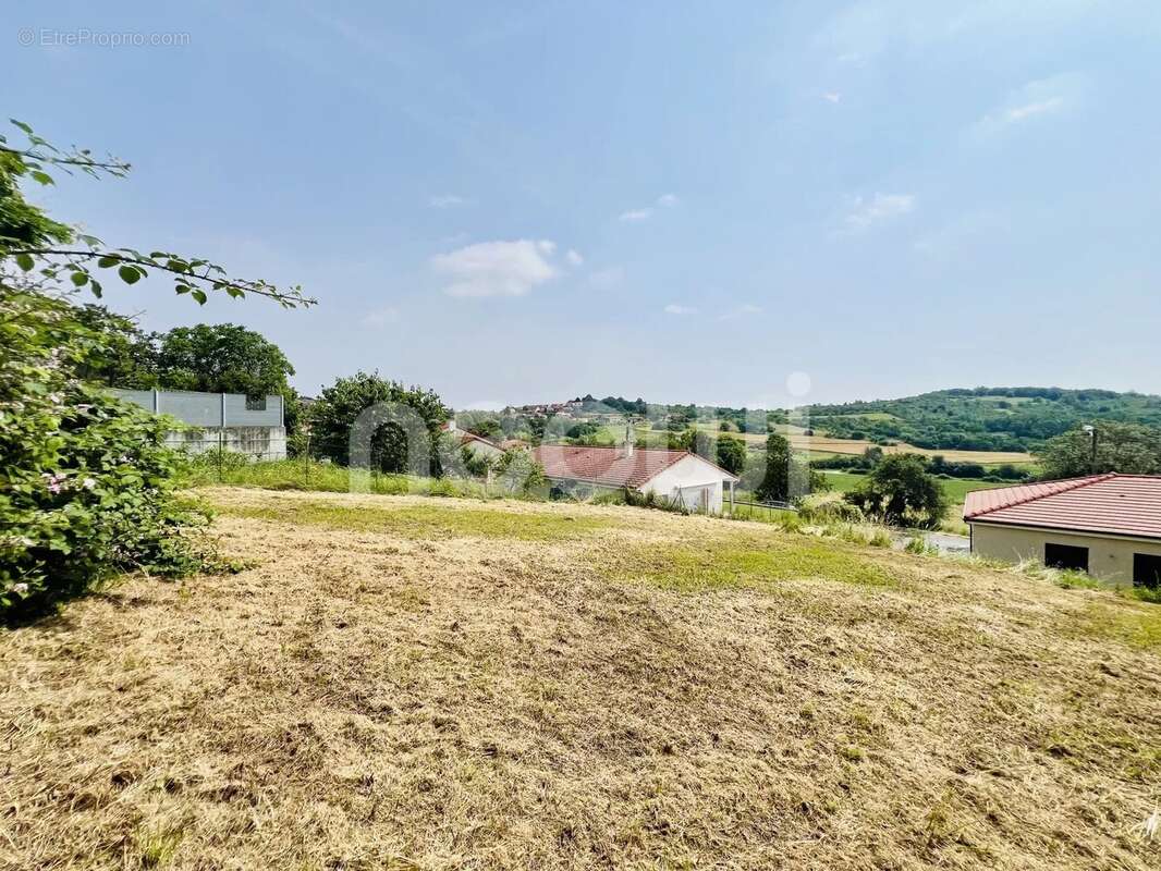 Terrain à CHATELGUYON