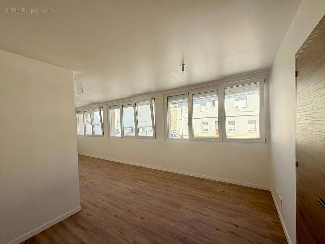 Appartement Besancon 2 pièce(s) 56.75 m2 - photo 3