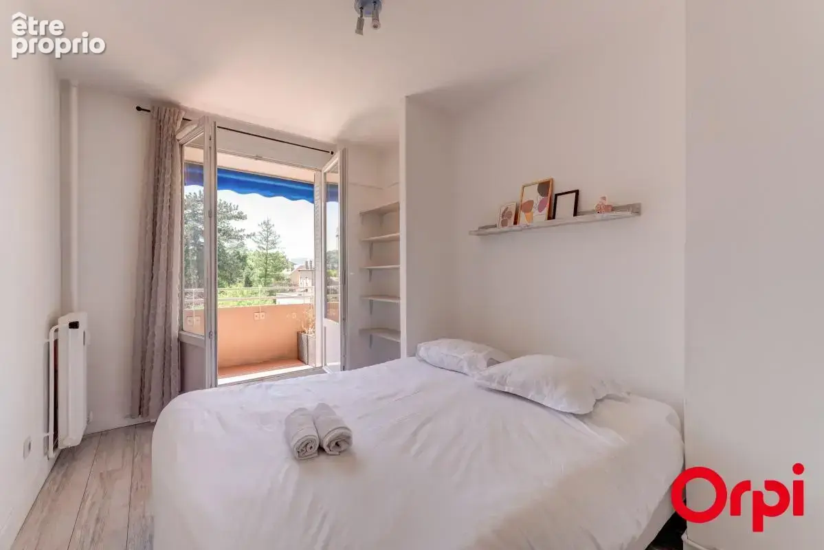 Exclusivité Orpi - Appartement T3 lumineux de près de 77 m2 avec une place privative - photo 11