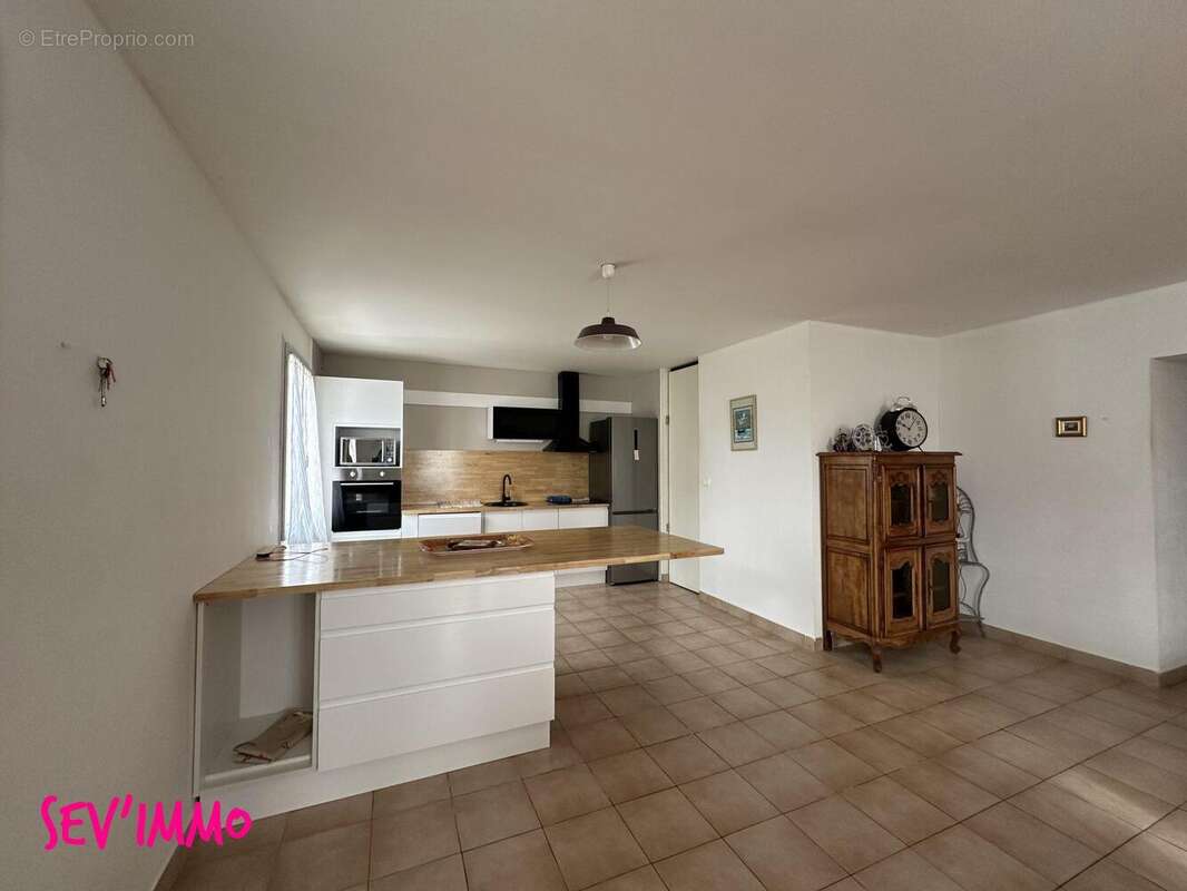 Maison à SAINT-GERMAIN-DES-FOSSES