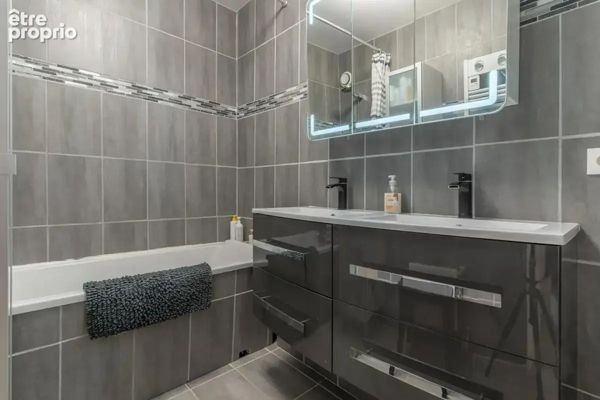 Appartement 3 pièces de 67 m² à Suresnes - photo 8