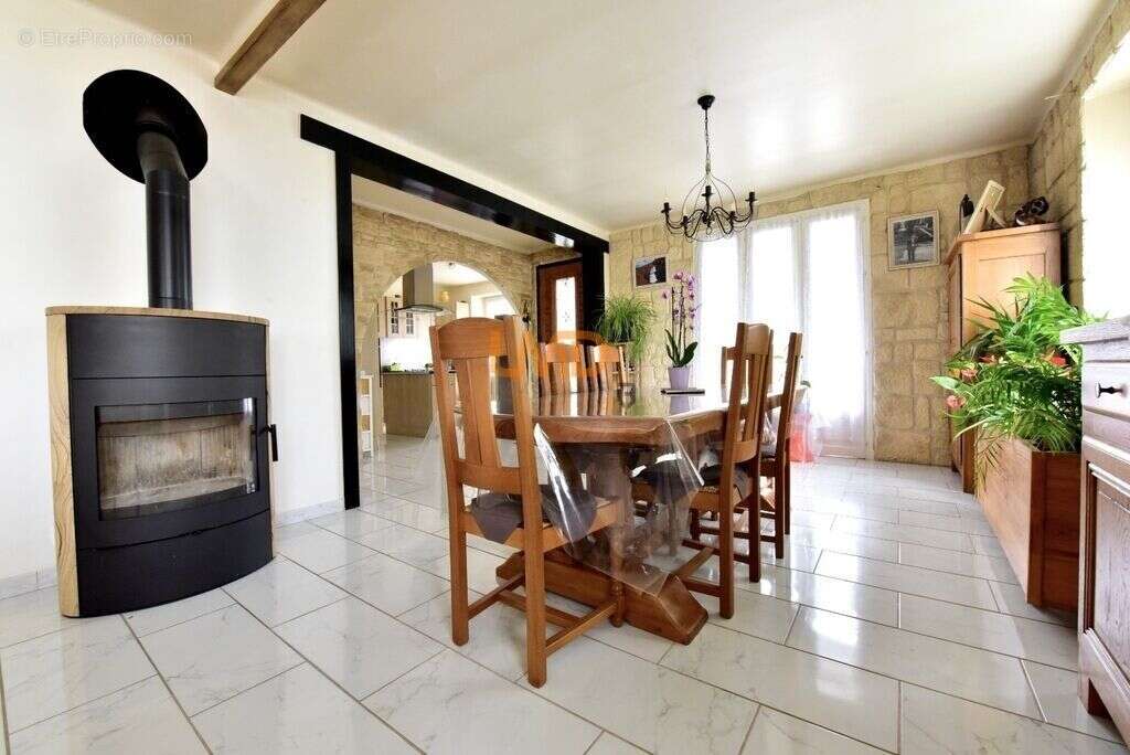 Maison à REQUISTA