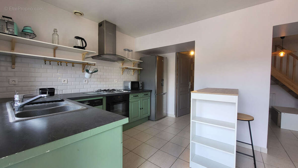 T2 en duplex de 46m², Rénové, Espace extérieur privatif - photo 10
