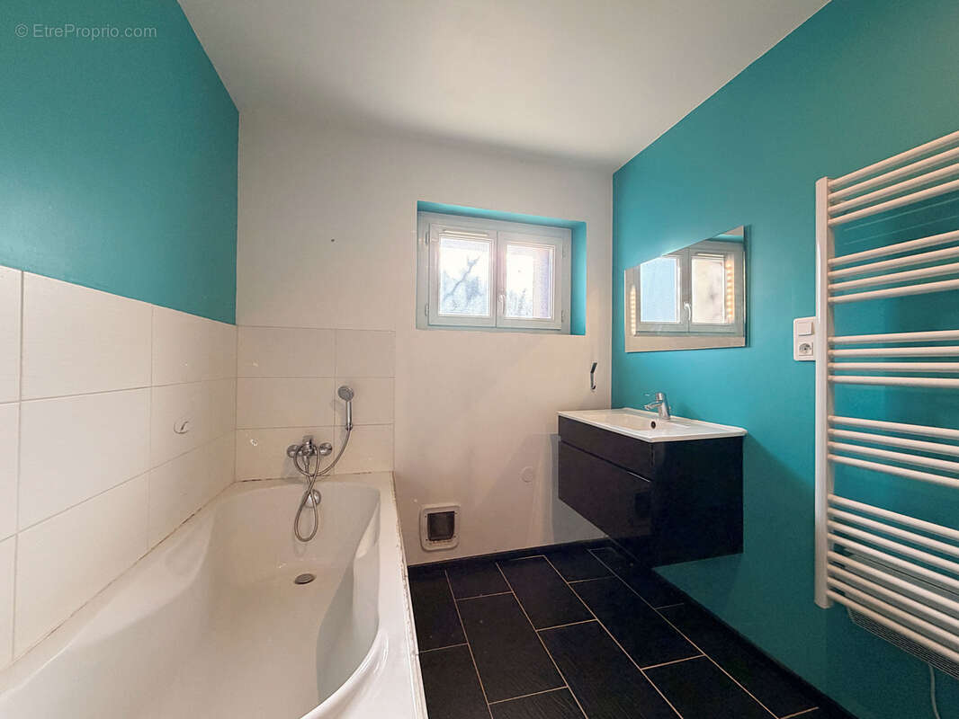 Maison à VILLEFONTAINE