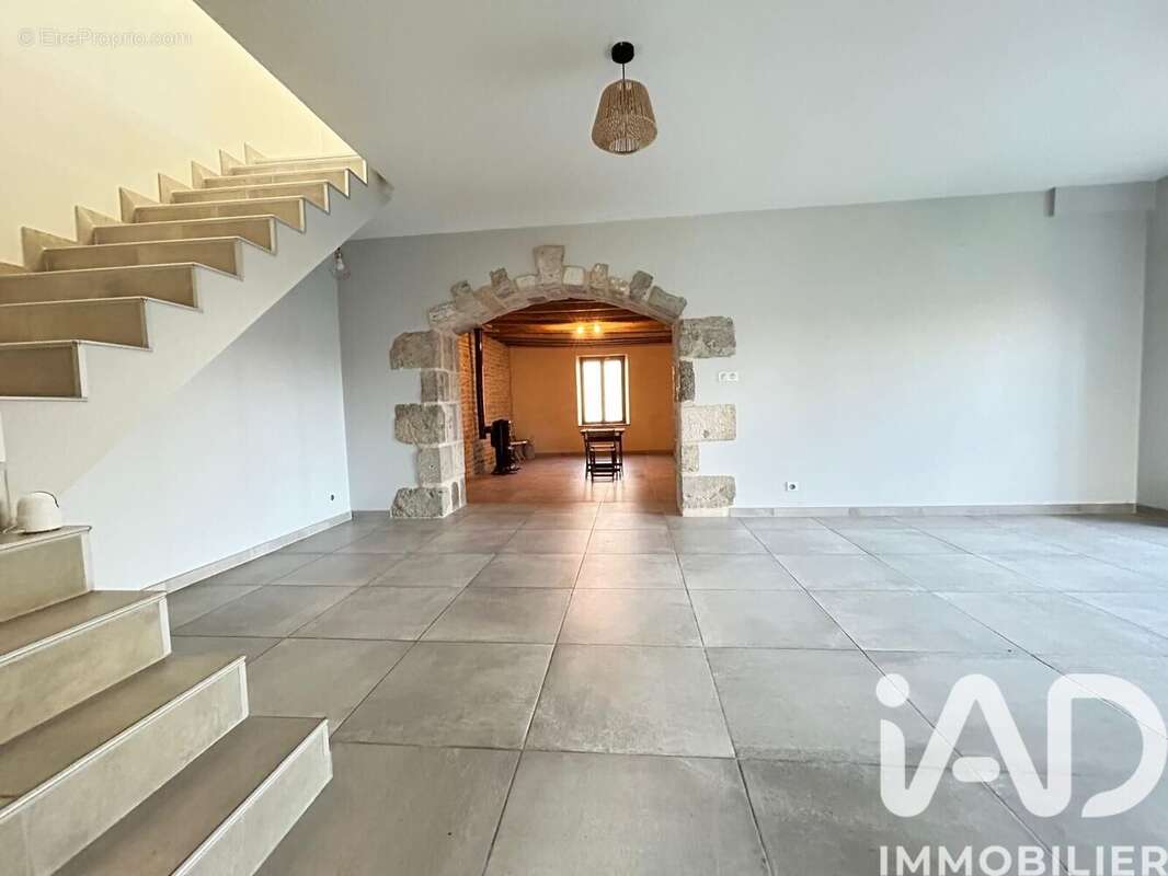 Photo 3 - Maison à SERMAISES