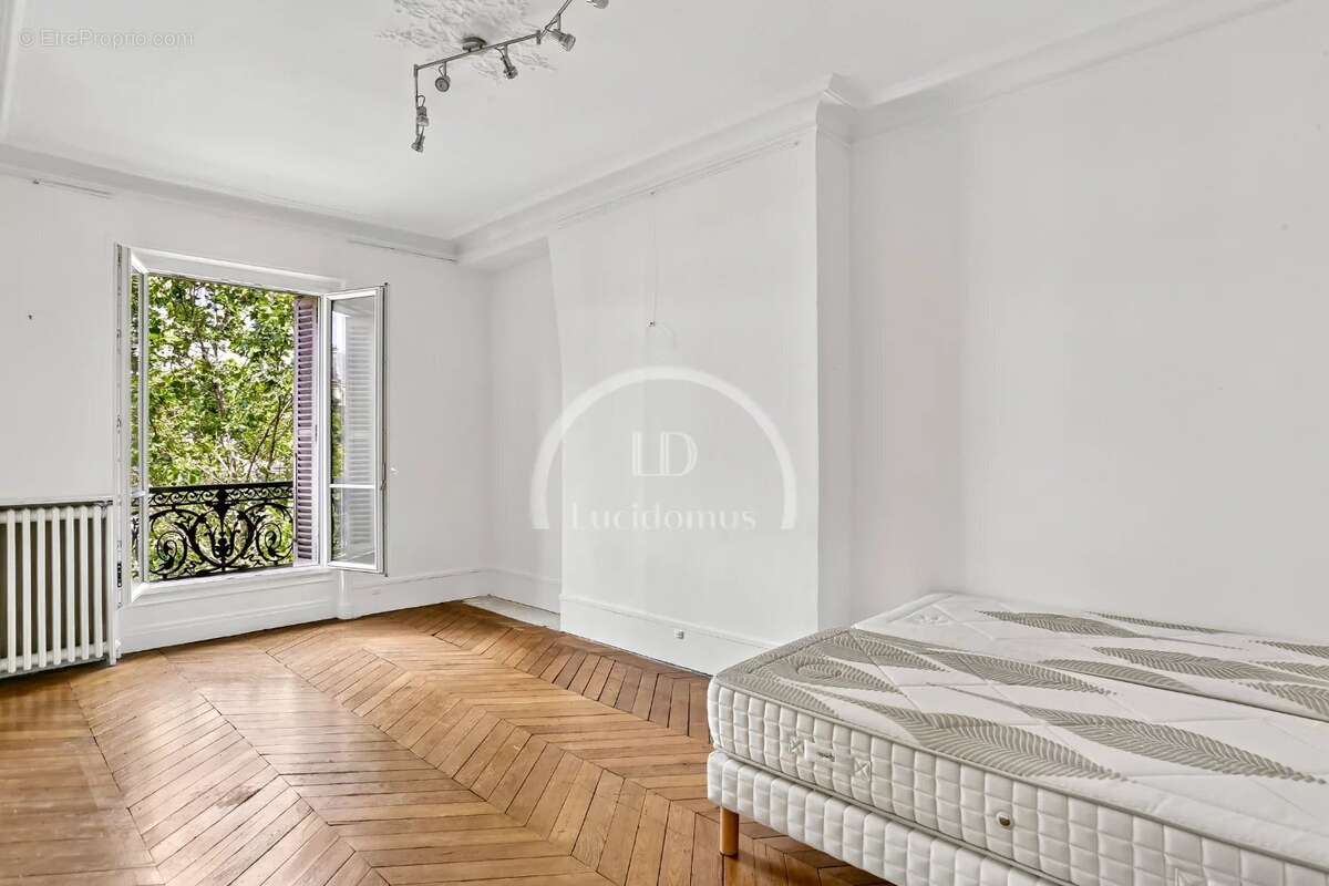 Appartement à PARIS-5E