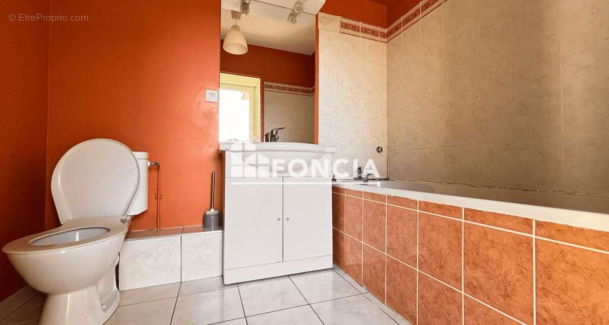 Appartement à SAINT-ETIENNE