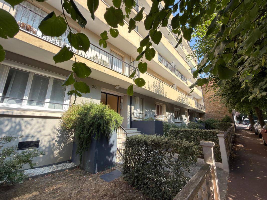 Appartement à SAINT-MAUR-DES-FOSSES