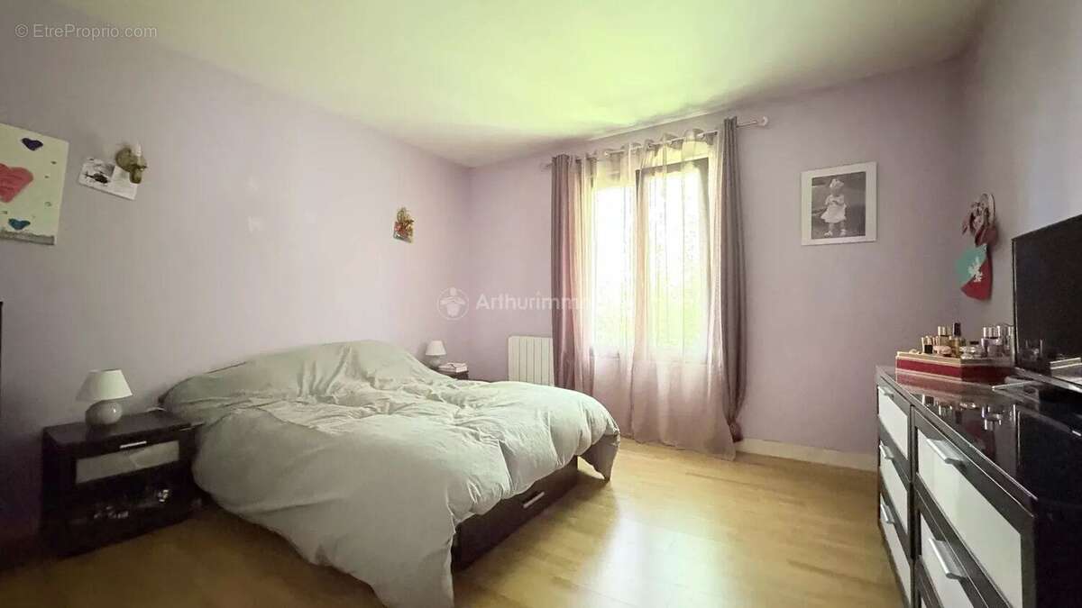 Maison à QUINCY-VOISINS