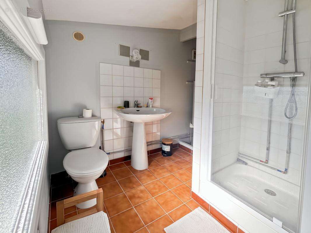 Maison à LIVRON-SUR-DROME