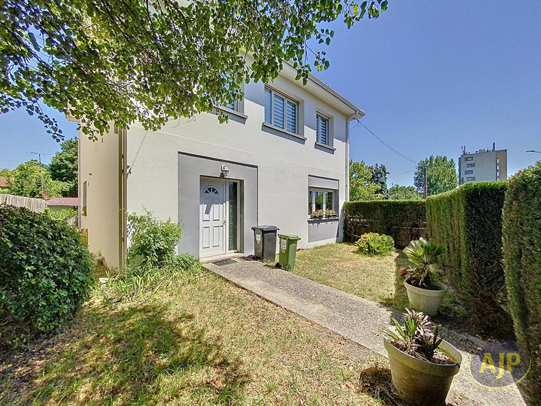 Maison à MERIGNAC