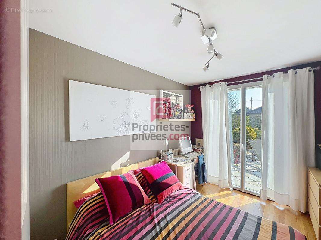 Maison de plain-pied 4 chambres et 1 bureau sur sous-sol total - photo 9